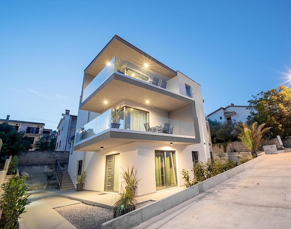 Villa Apartments Lela Rabac Kültér fotó