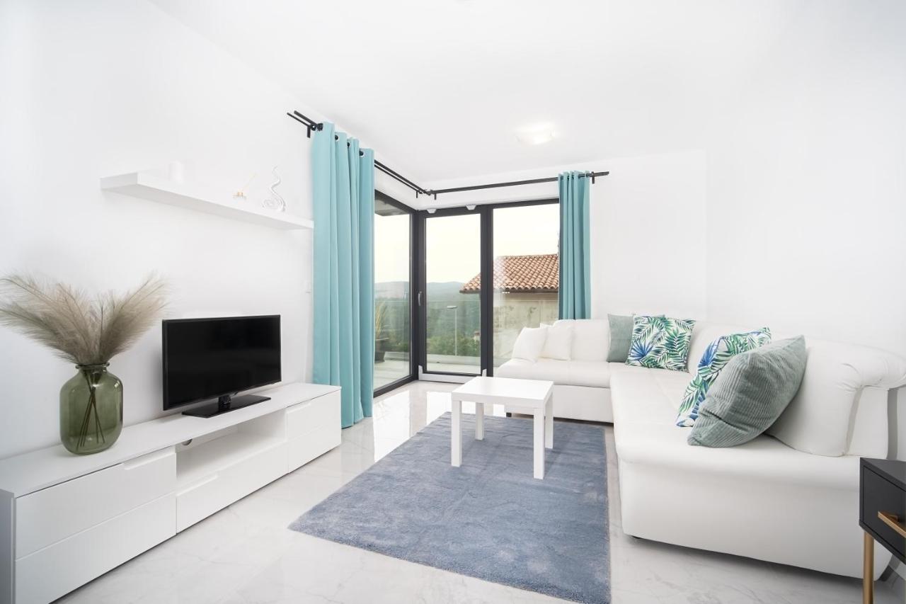Villa Apartments Lela Rabac Kültér fotó