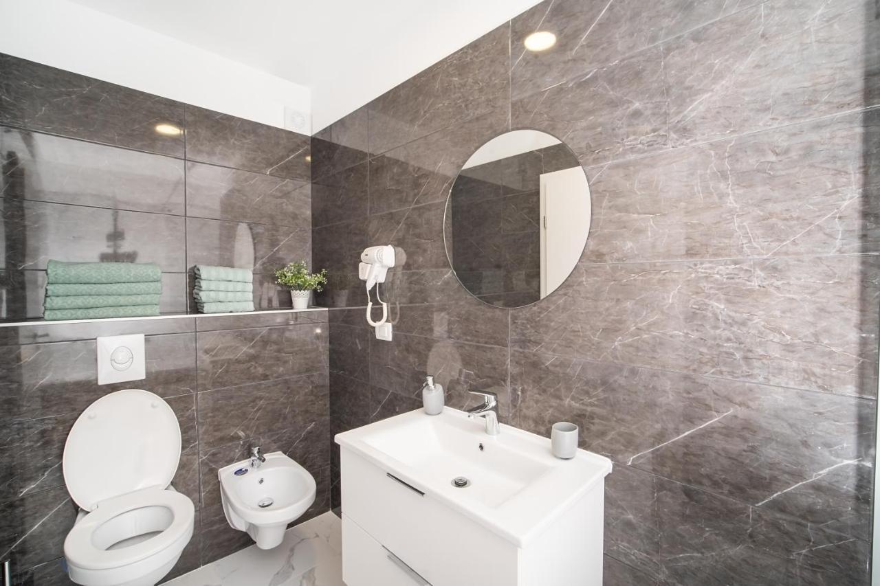 Villa Apartments Lela Rabac Kültér fotó