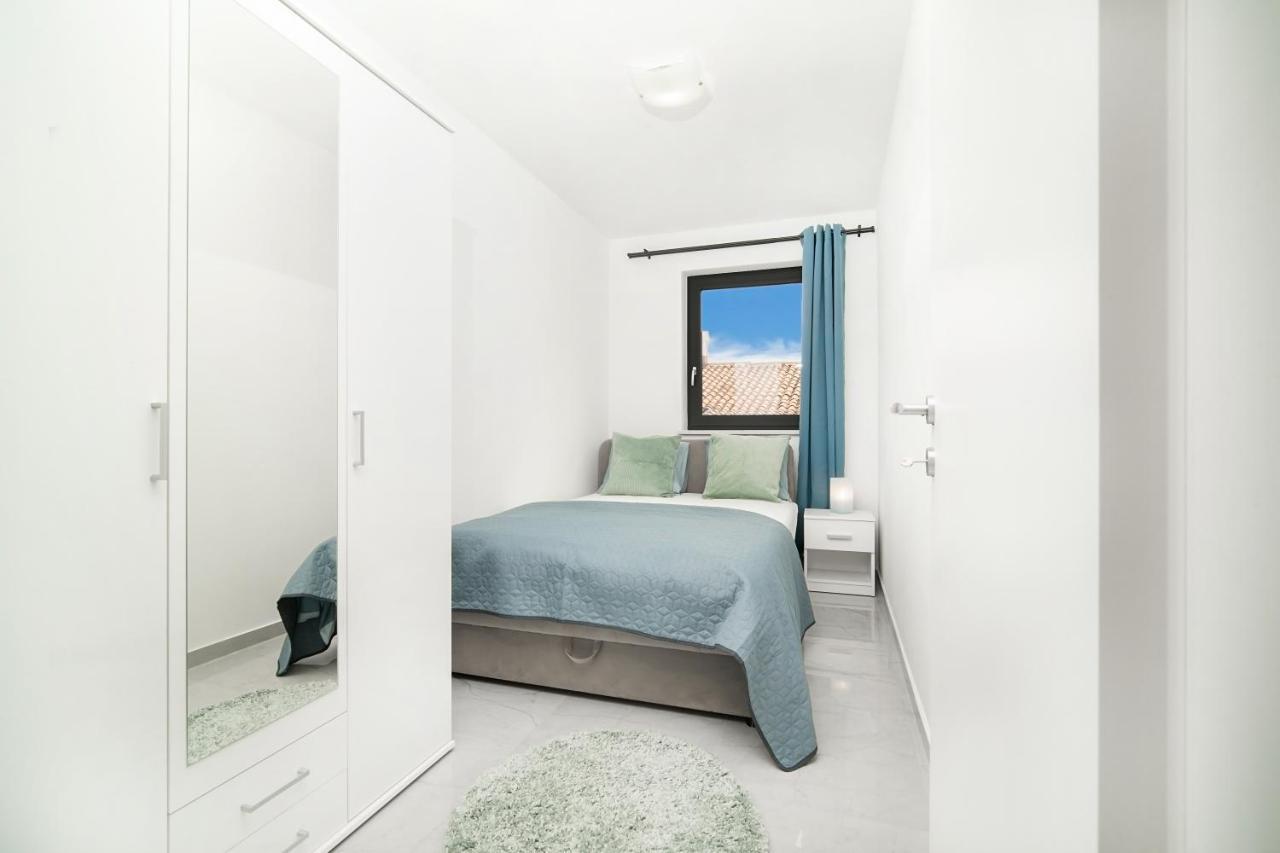 Villa Apartments Lela Rabac Kültér fotó