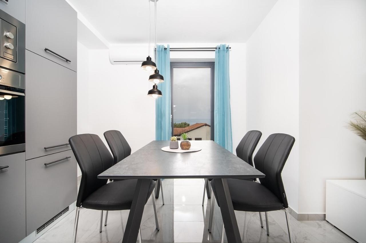 Villa Apartments Lela Rabac Kültér fotó