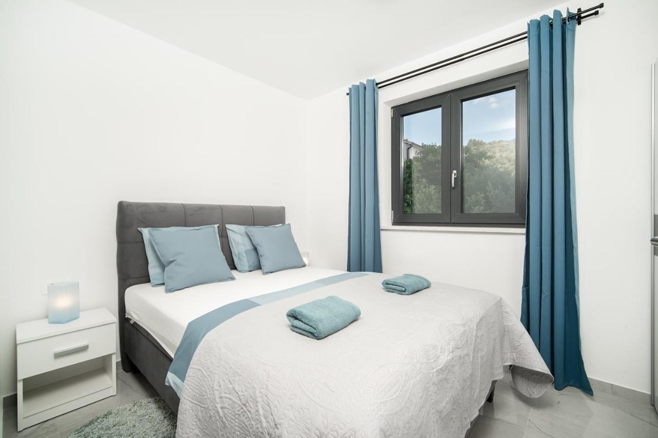 Villa Apartments Lela Rabac Kültér fotó