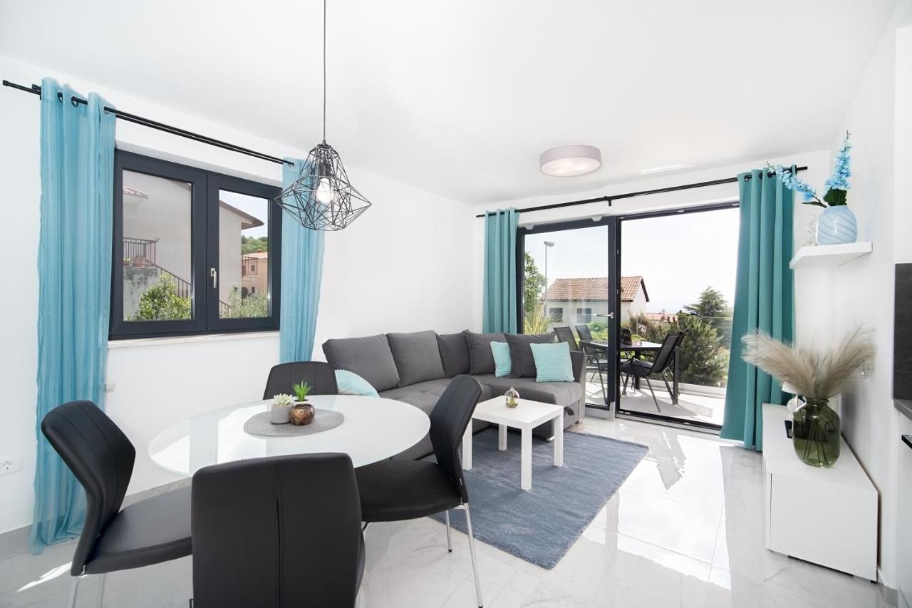 Villa Apartments Lela Rabac Kültér fotó
