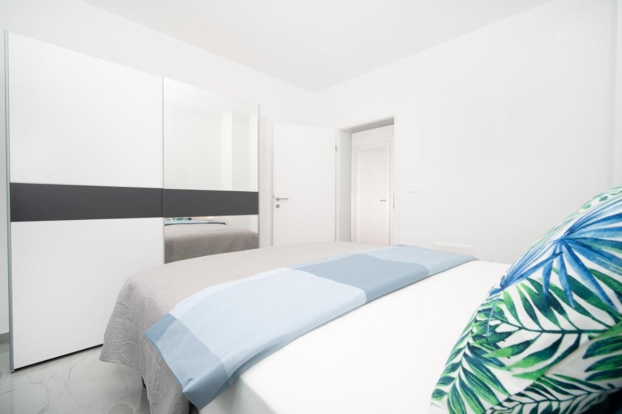 Villa Apartments Lela Rabac Kültér fotó