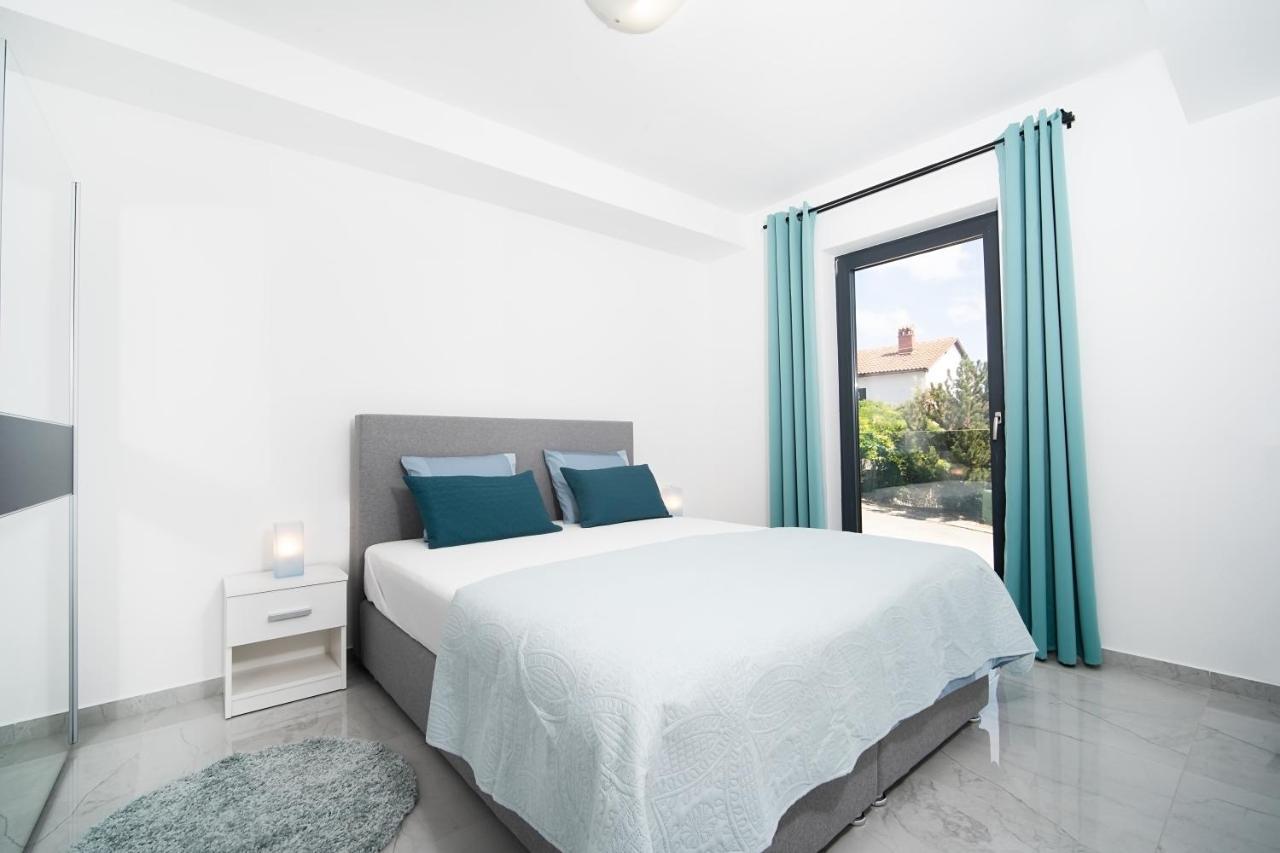 Villa Apartments Lela Rabac Kültér fotó