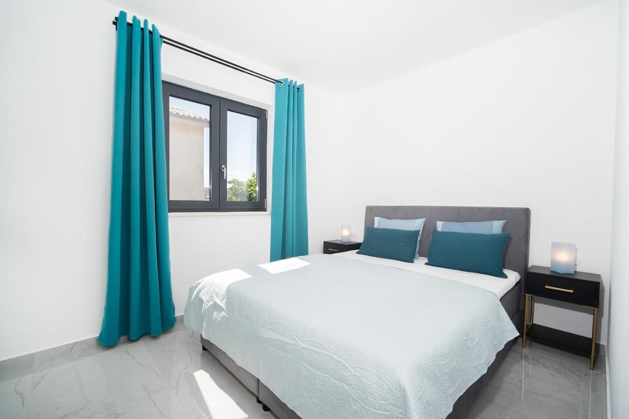 Villa Apartments Lela Rabac Kültér fotó