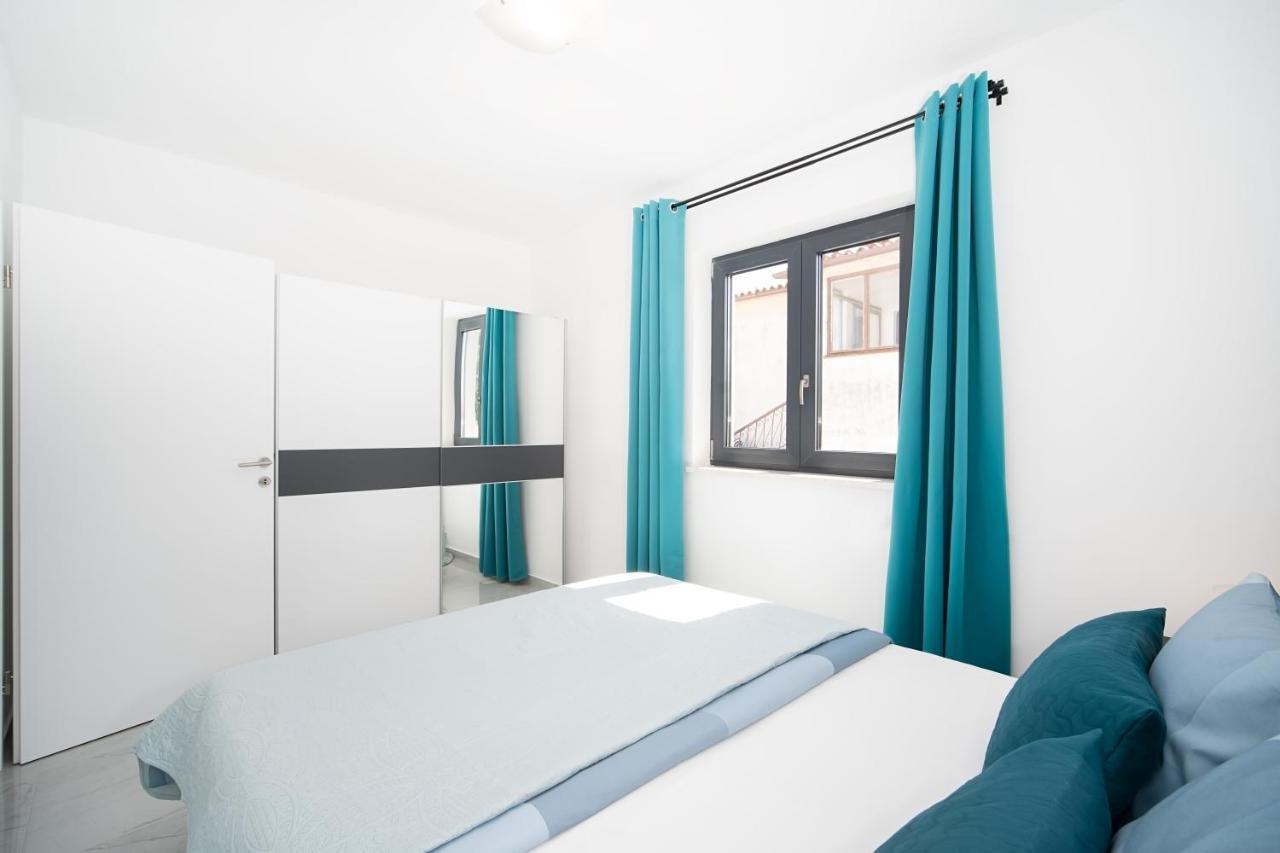 Villa Apartments Lela Rabac Kültér fotó
